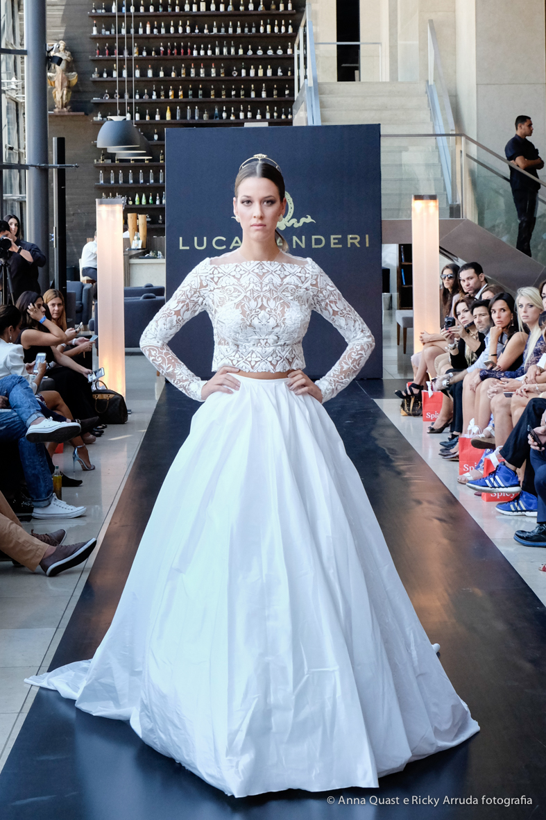 Vestido De Noiva Lucas Anderi R 15.200,00 em Mercado Livre